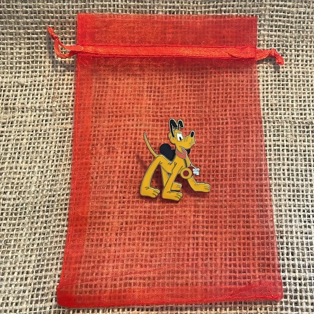 Disney Collectible Pin, Pluto, 2005